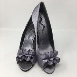 Nina Fulvia Women's Light Pewter Satin Ruffle Peep Toe Pump Heels Size US 9 M